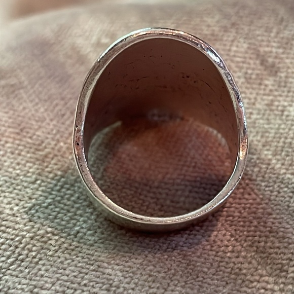 Southwestern Boho Ring Turquoise Faux Gemstone in size 8 or 2 1/2 - Picture 3 of 7